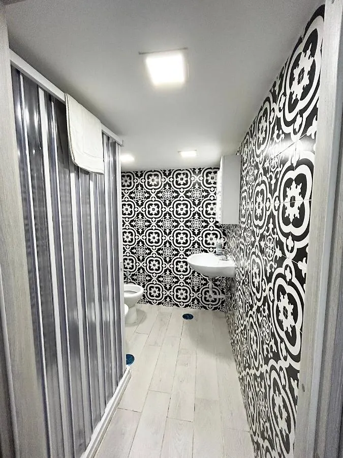 Apartment Pontenuovo 6E8 House Naples